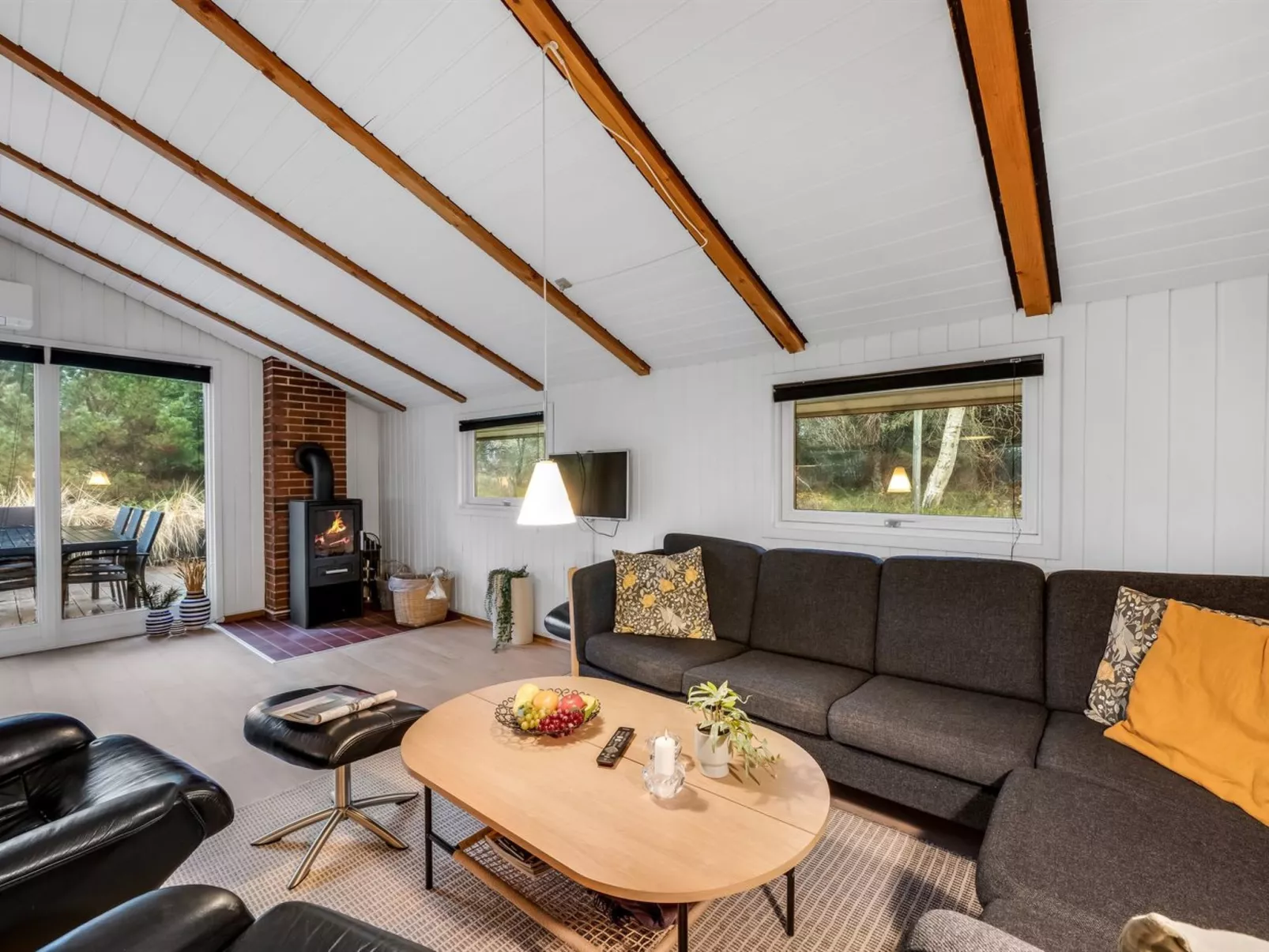 "Veera" -  from the sea-Binnen