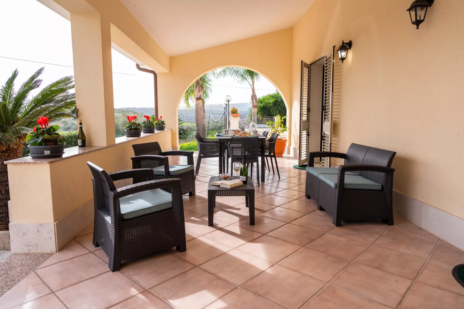 Villa Ninfa-Terrasbalkon