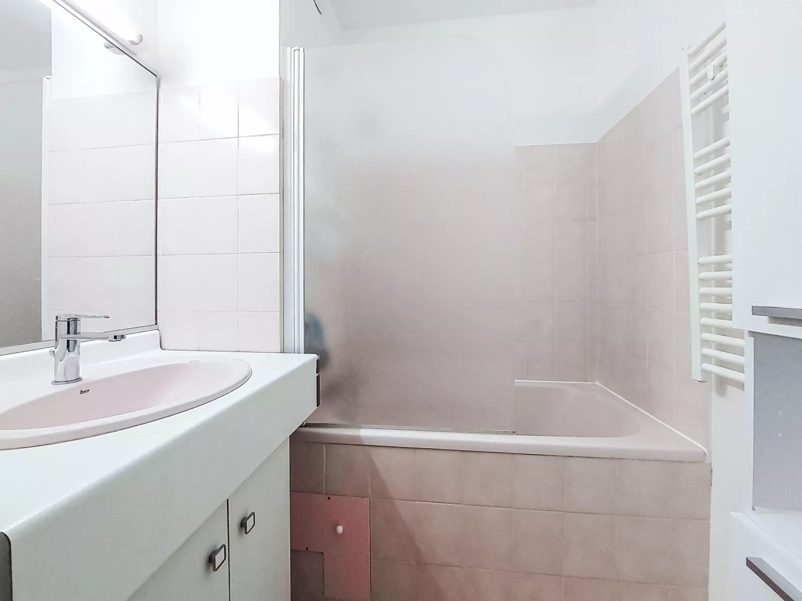 La Pomme de Pin-Binnen