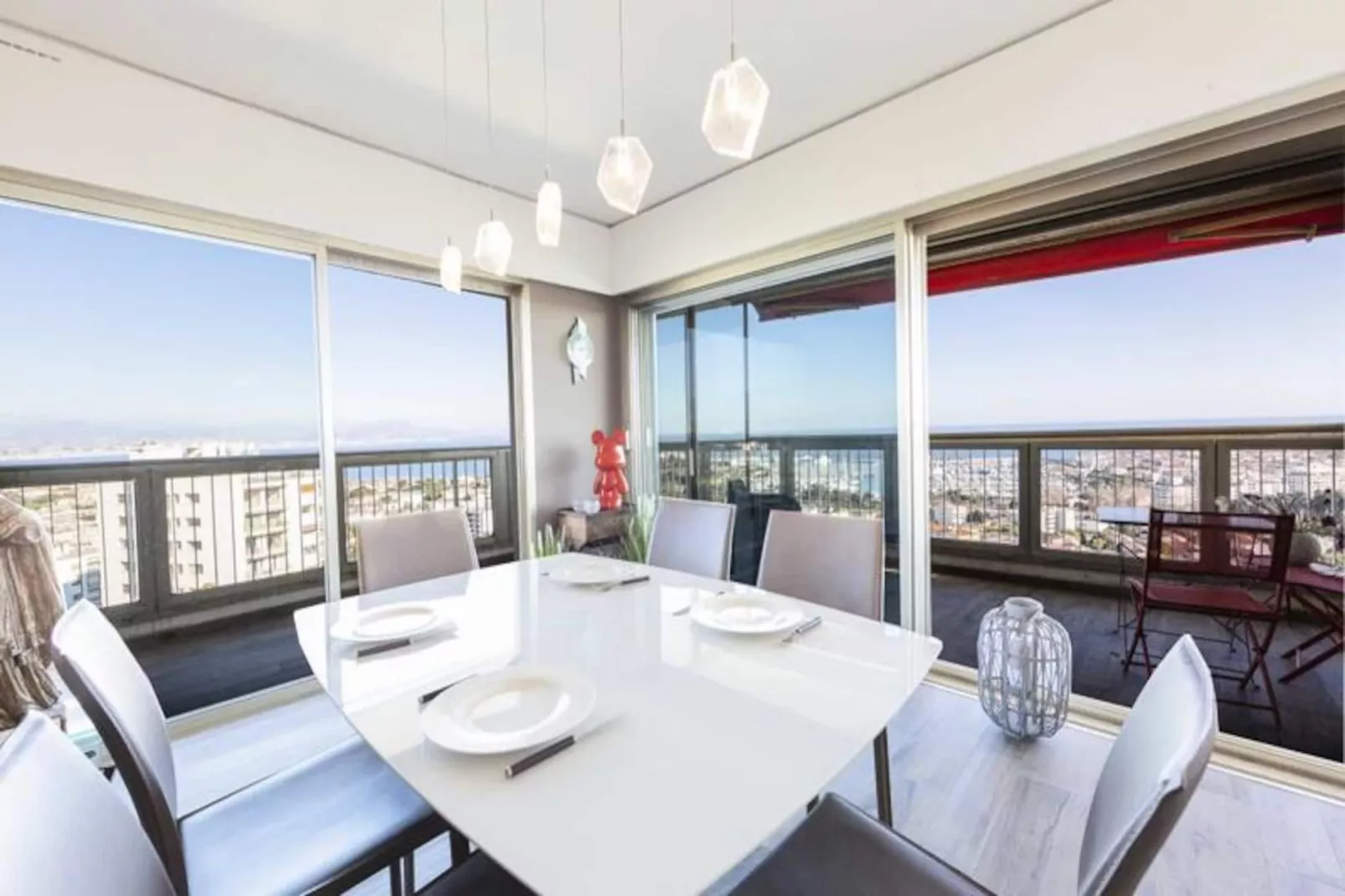 Résidence Bnb Renting 3 Pi&egrave;ces Avec Une Vue &agrave; Couper Le Souffle &agrave; Antibes !