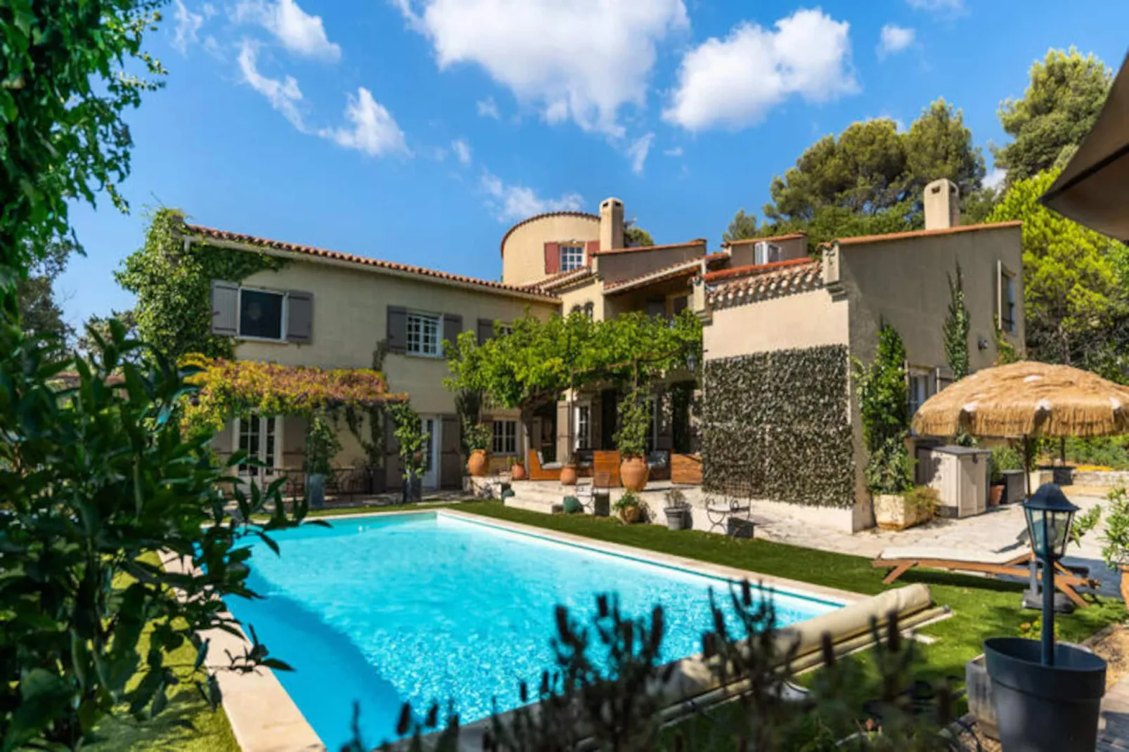 La Ch&ecirc;neraie. Proche Alpilles Et Luberon, Piscine Chauff&eacute;e
