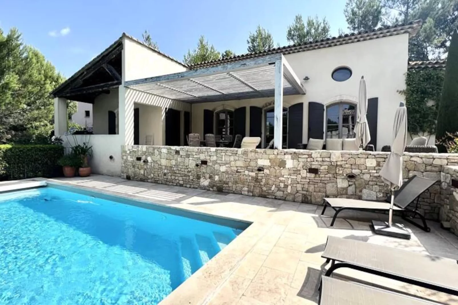 Maison Marie, Authenticit&eacute; Sur Le Golf De Pont Royal