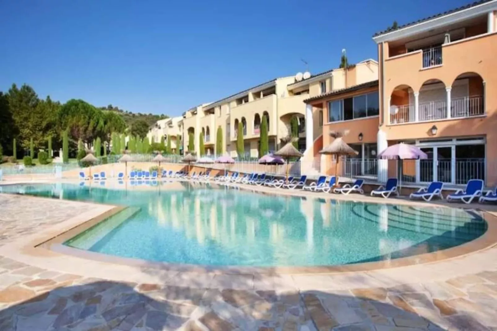 Résidence Odalys La Licorne de Haute Provence***