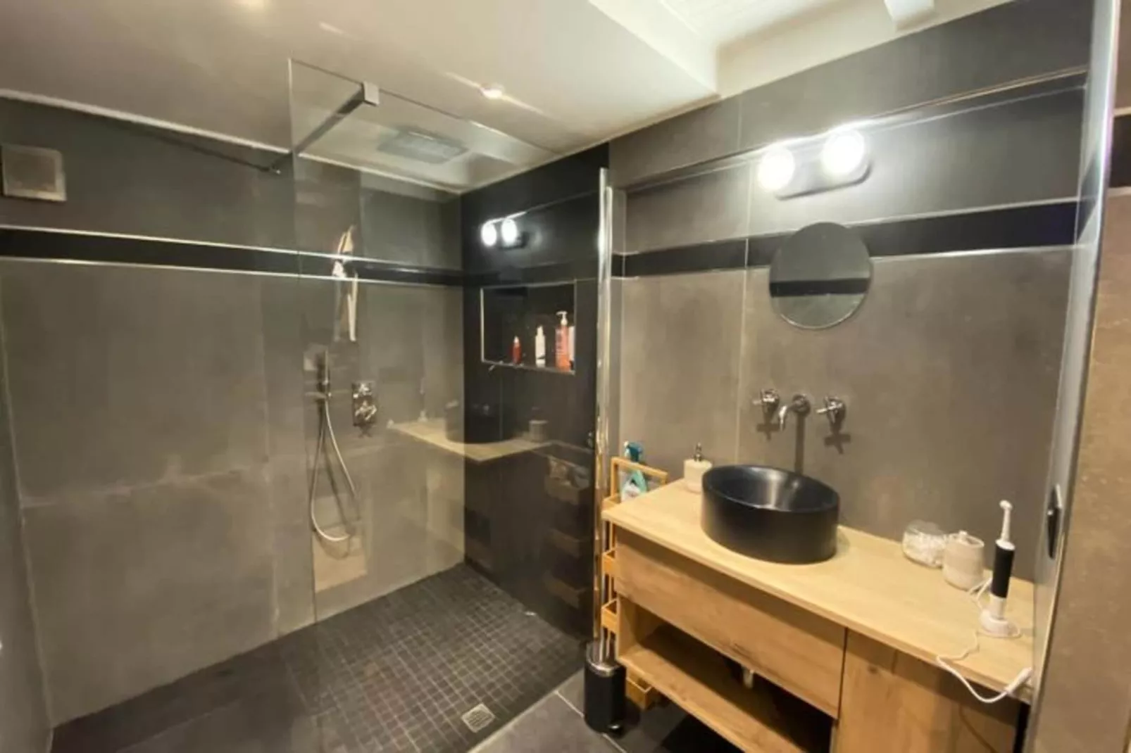 06bx : Superbe Loft - 100m2 - 6 Personnes