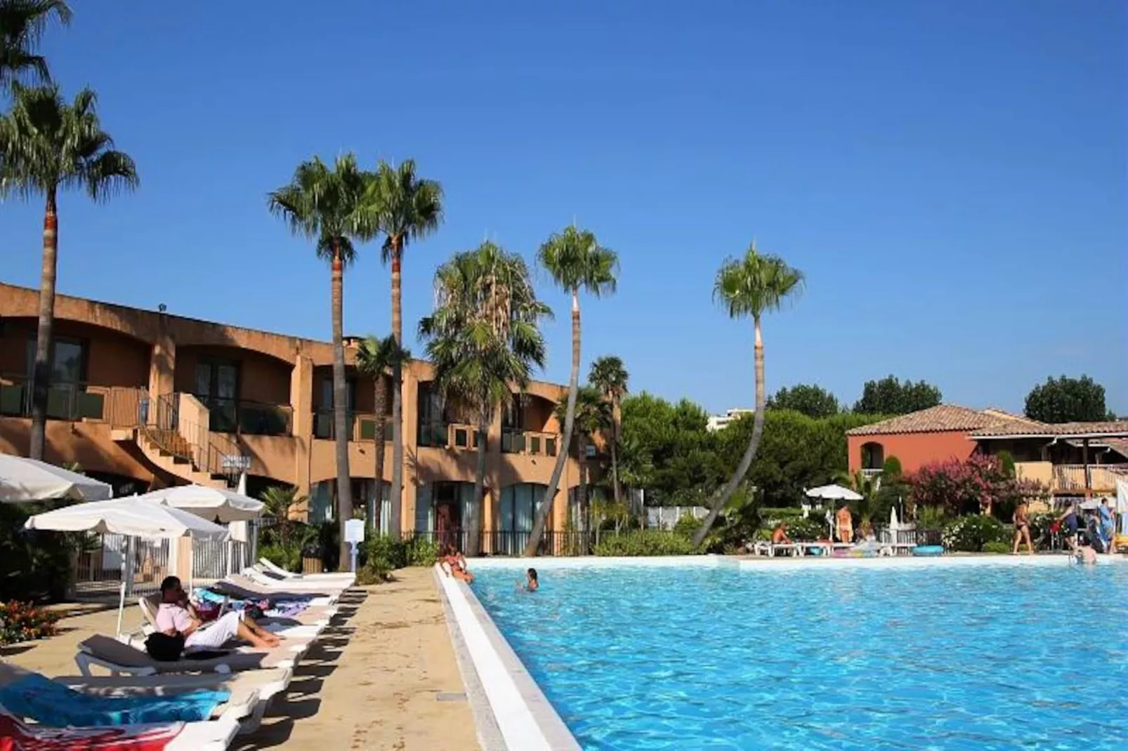 Résidence Les Rives de Cannes Mandelieu - maeva Home