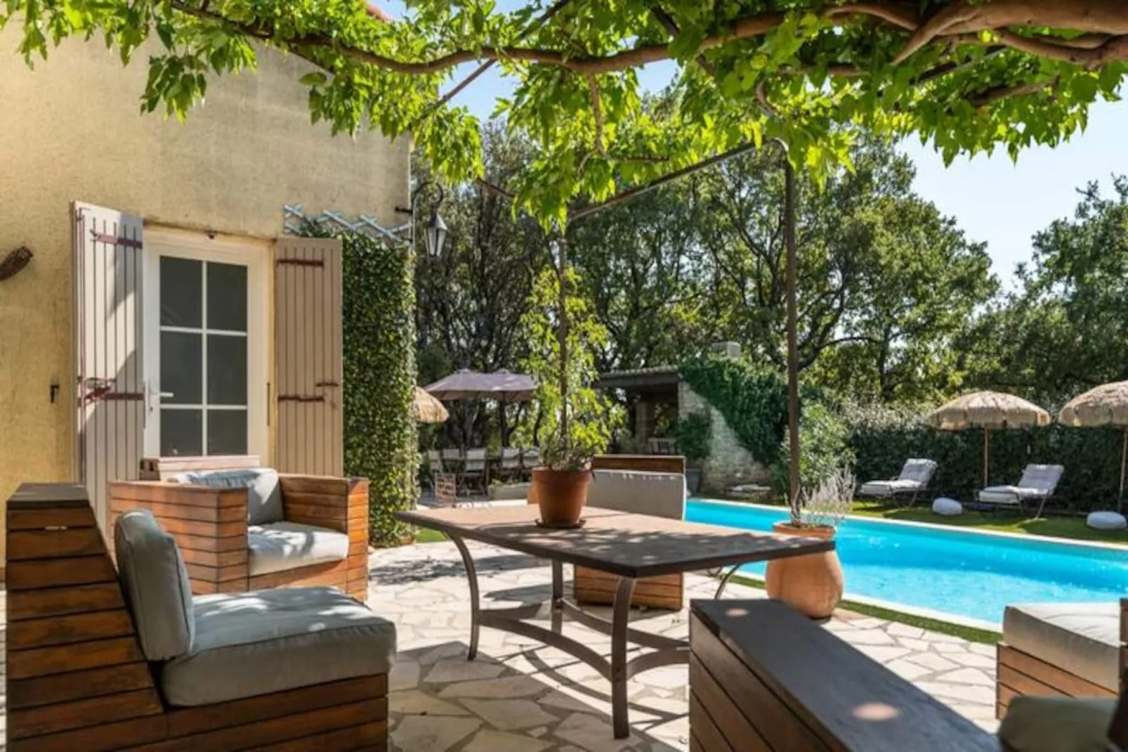 La Ch&ecirc;neraie. Proche Alpilles Et Luberon, Piscine Chauff&eacute;e