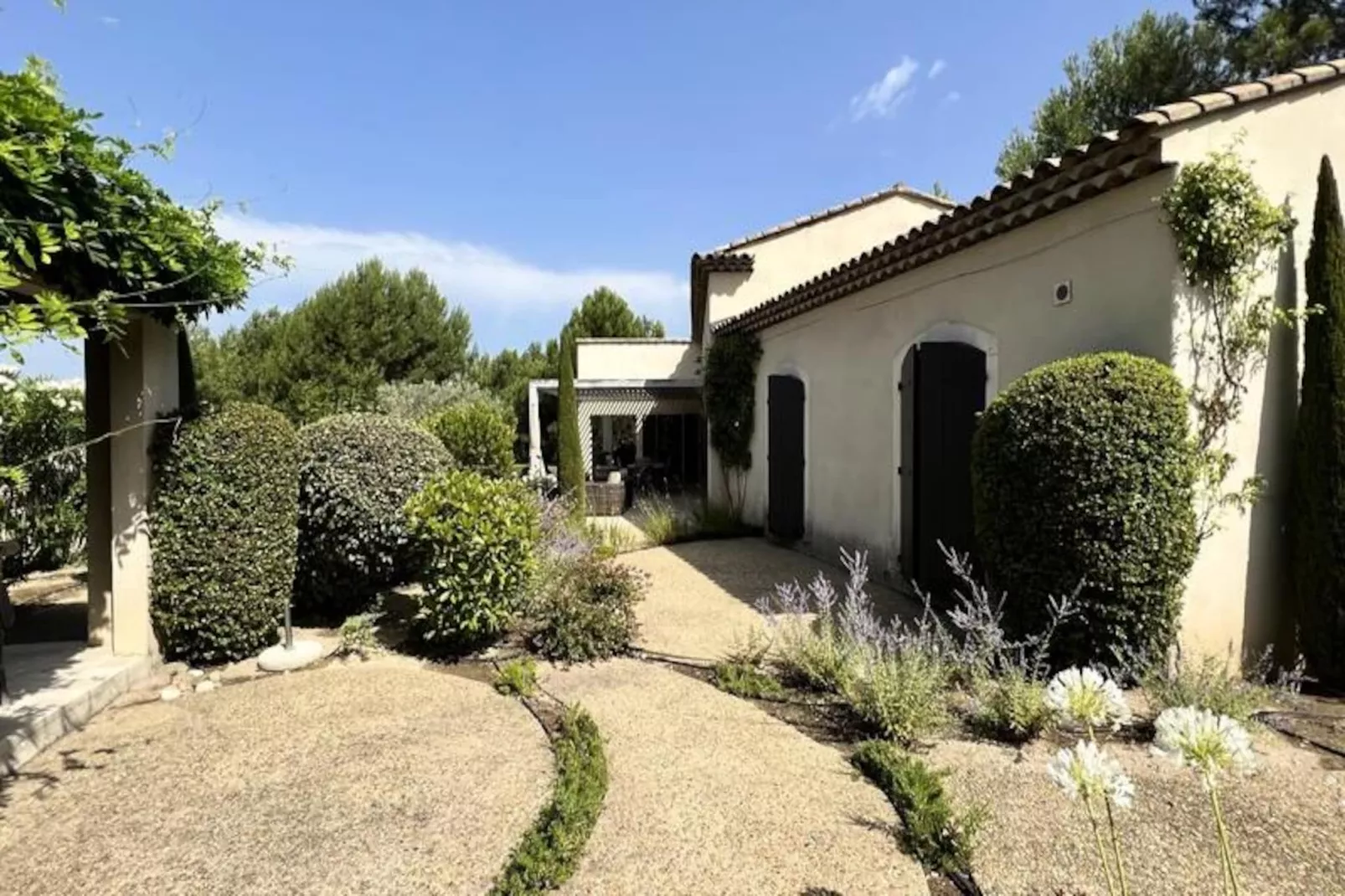 Maison Marie, Authenticit&eacute; Sur Le Golf De Pont Royal