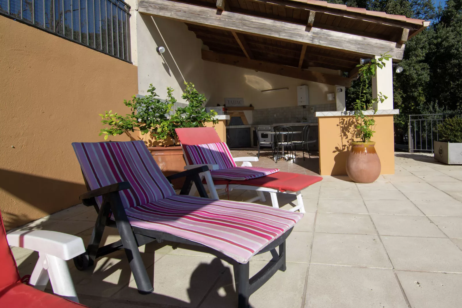 Maison de vacances - LÉDENON-Zwembad