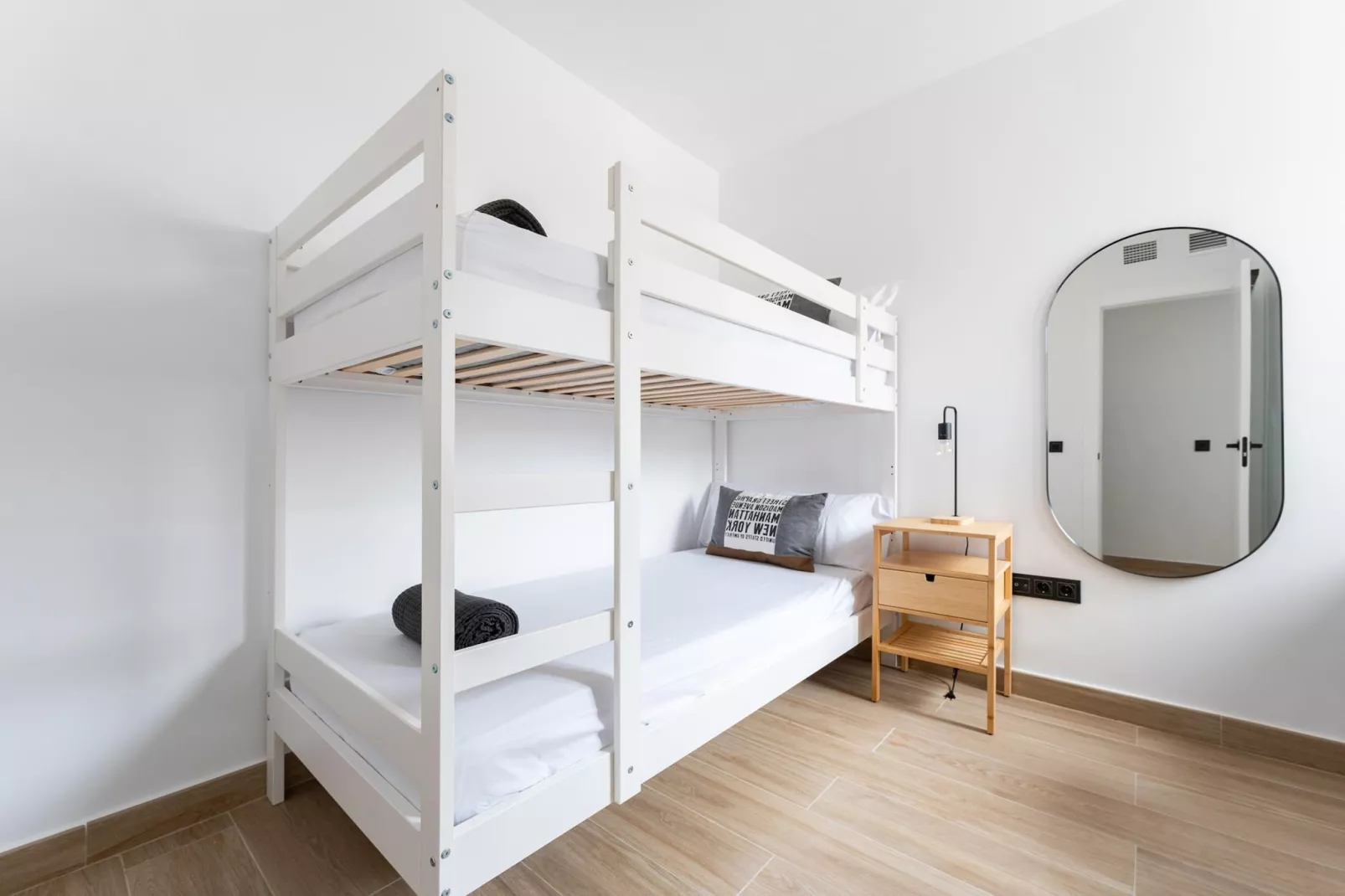 CT 326 - Faro's Fuengirola Prime Location - Boutique Apartment