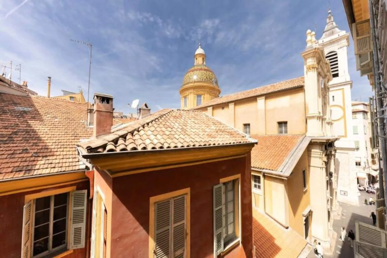 06a3 - Bel Appartement Au Cœur Du Vieux Nice