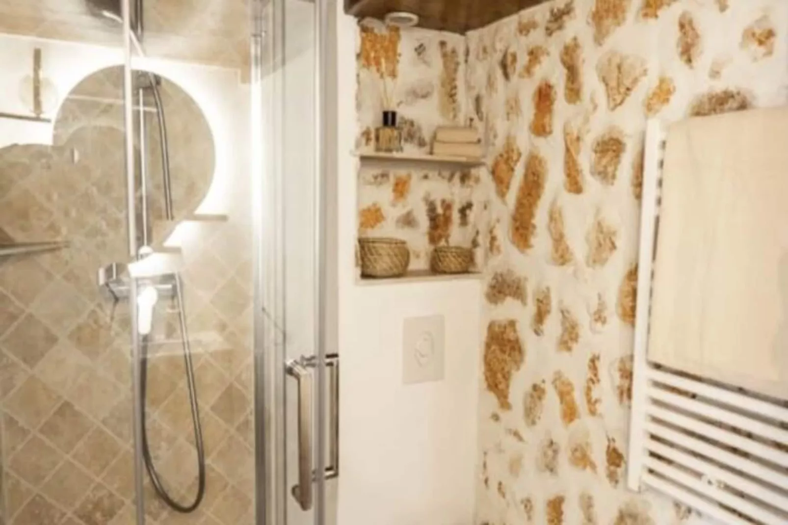 Joli Studio Climatisé - Vieil Antibes