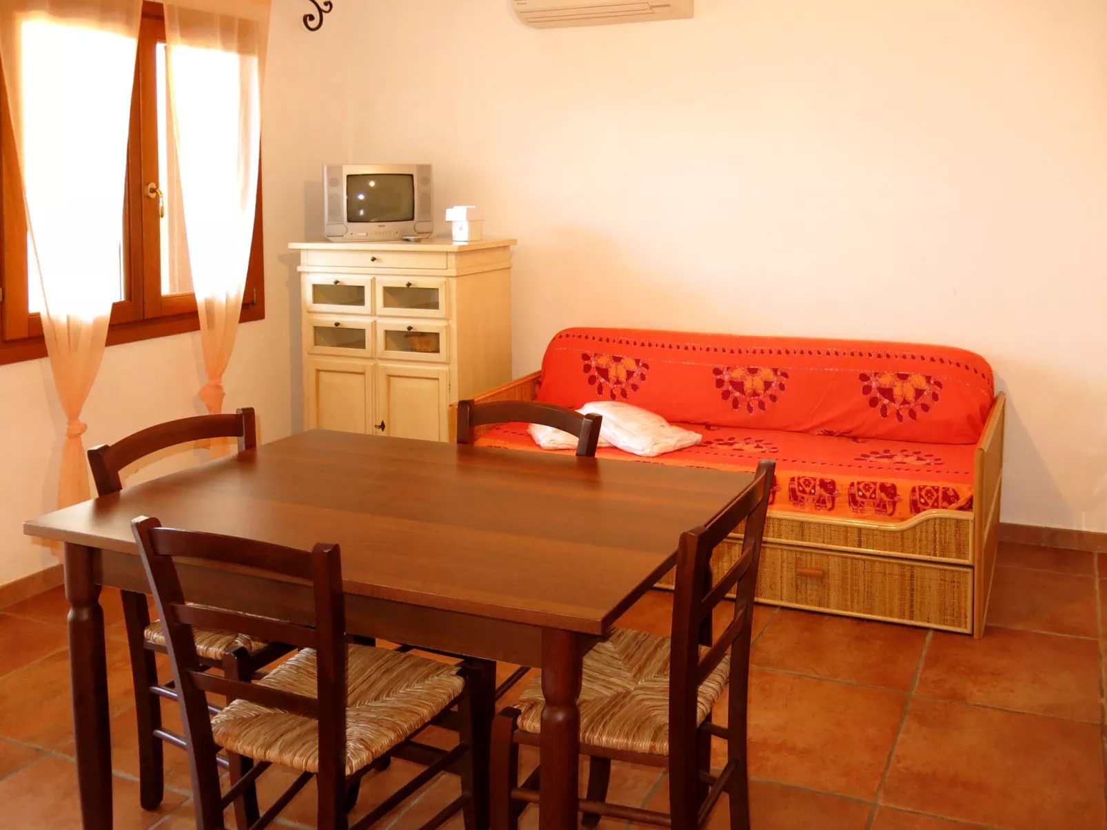 Bouganvillage-Binnen