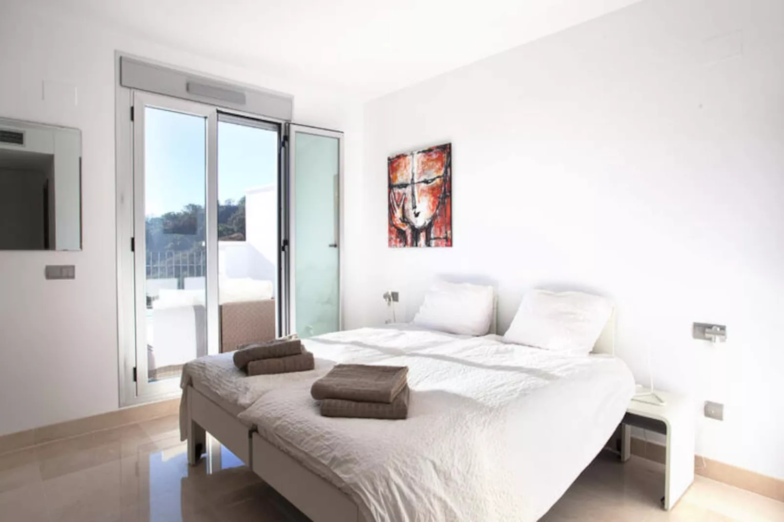 Appartements à Ojen-Image-tags.