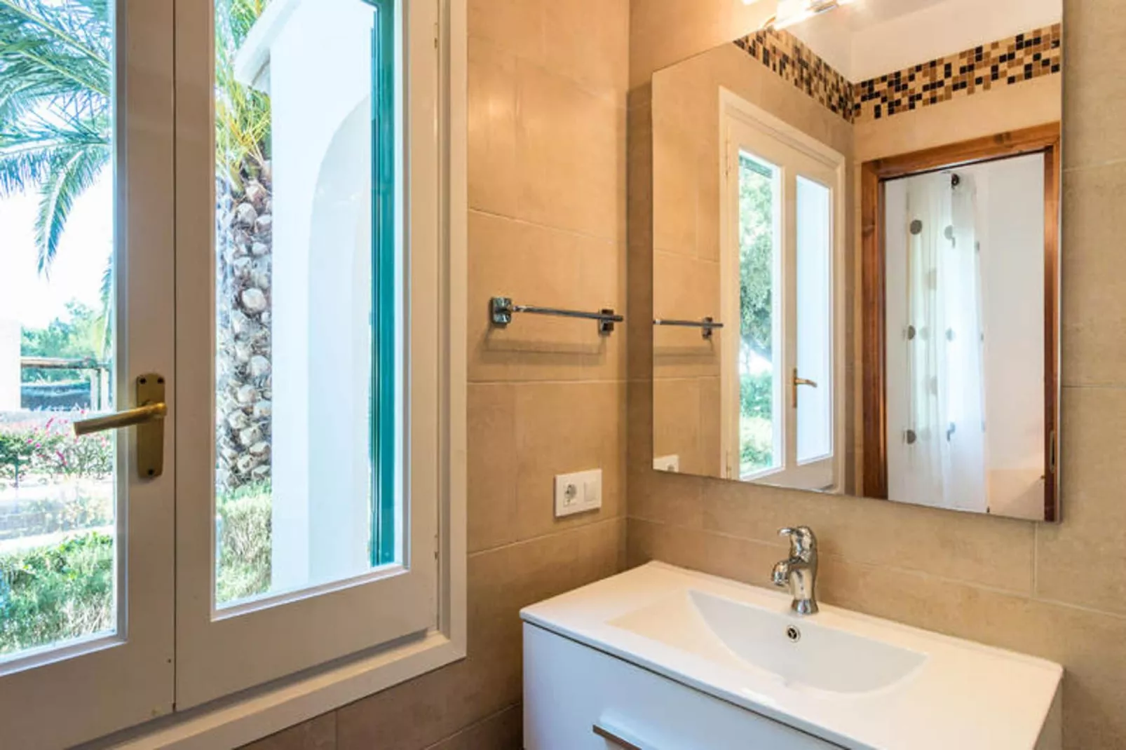 Maison à Cala Galdana-Badkamer