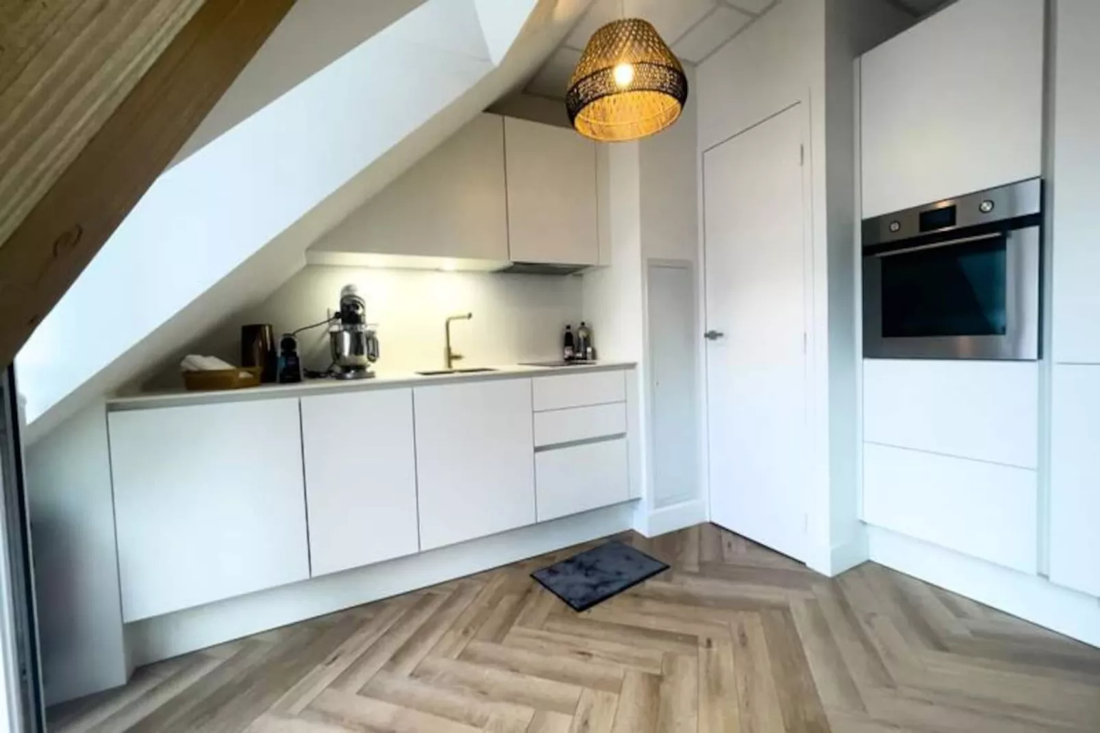 Maison R&eacute;gent & Spa - Un Balcon Sur La Mer-Image-tags.