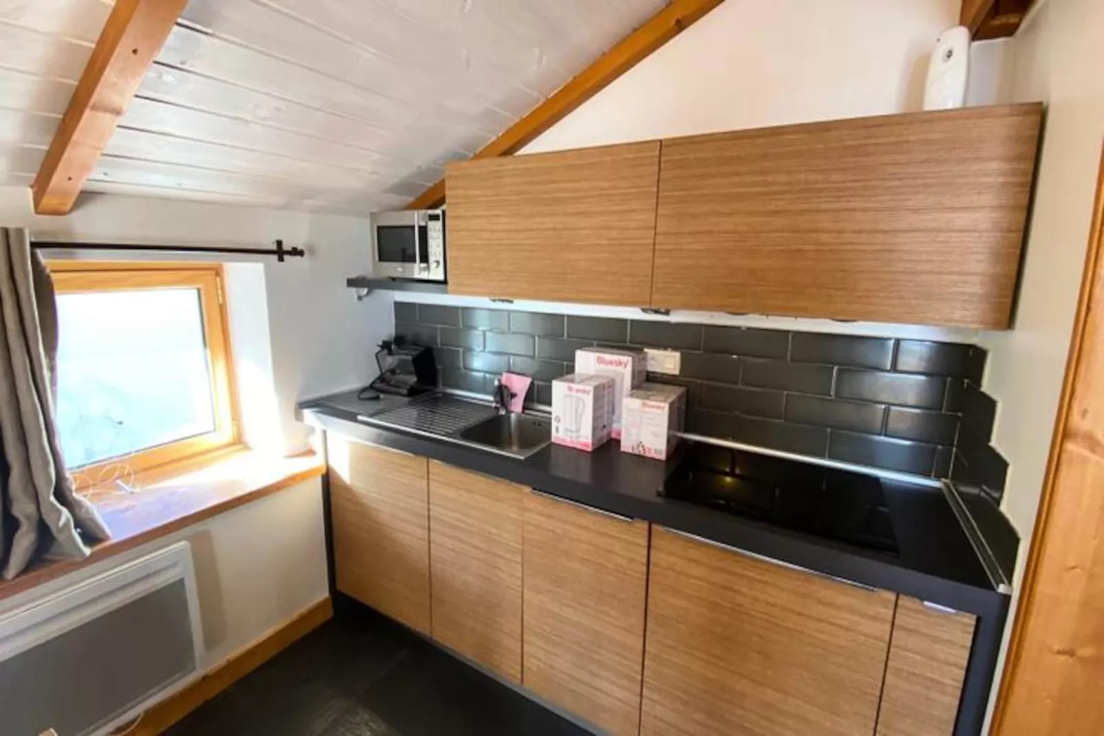 Saint Roch Chalet-Image-tags.