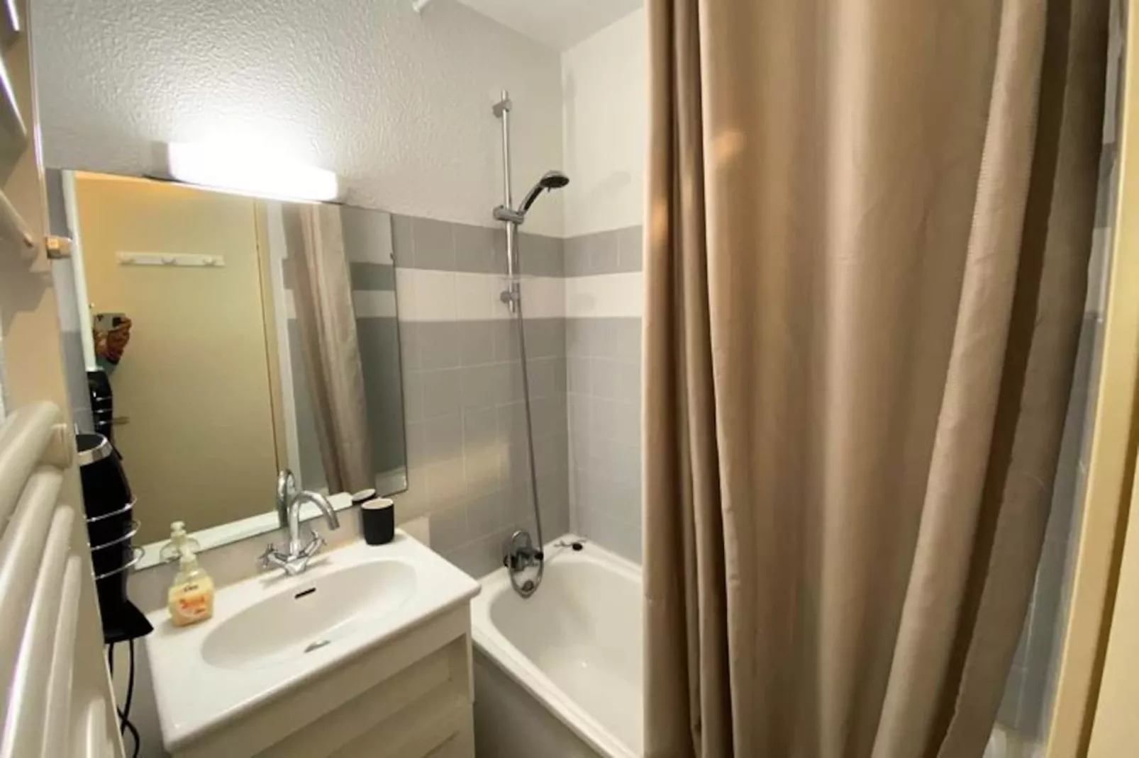 Résidence Ferme D'augustin - Batiment D-Image-tags.