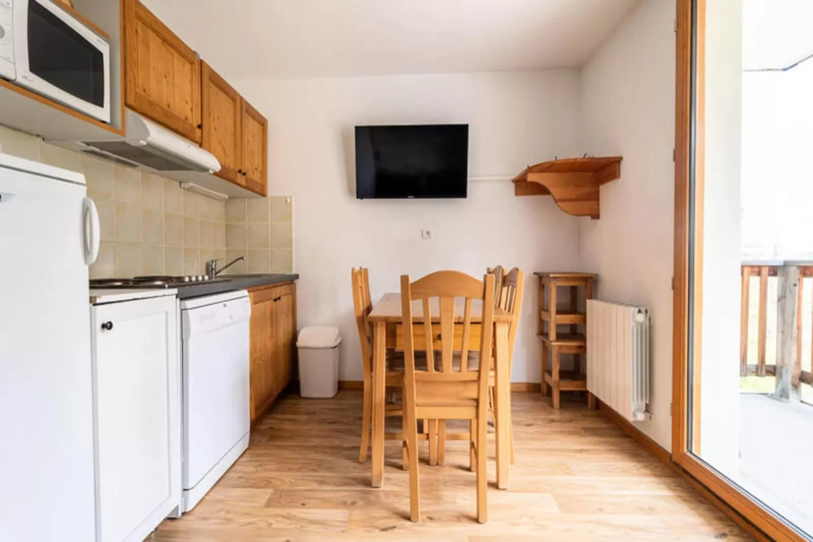 Les Chalets De Bois MÉan - E - Eetkamer