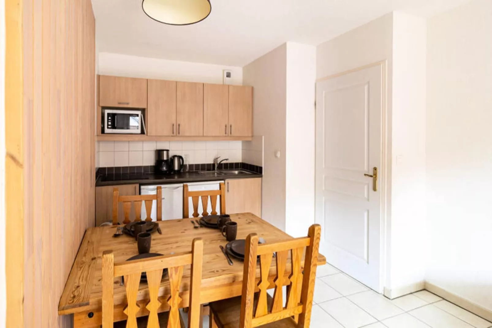 Résidence Le Balcon Des Airelles-Eetkamer