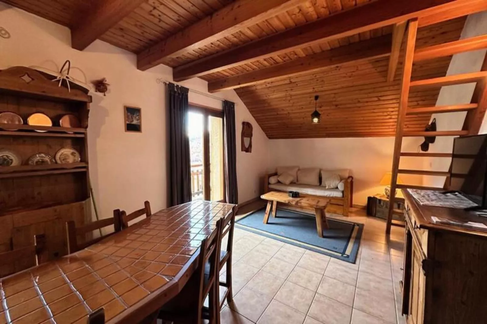 Résidence Le Coup De Sabre-Buitenkant zomer