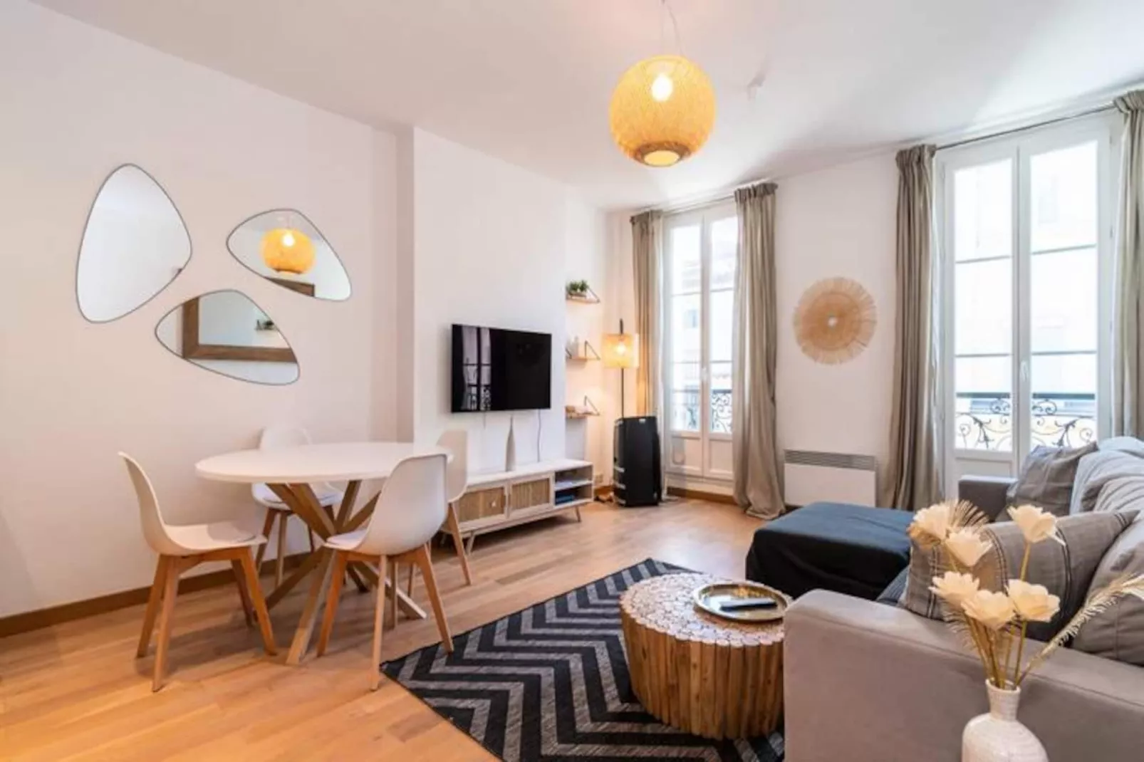 Cozy Lumineux 3 Pcs Cannes Vieux Port Palais Festivals 1 Mn Olam Properties-Image-tags.