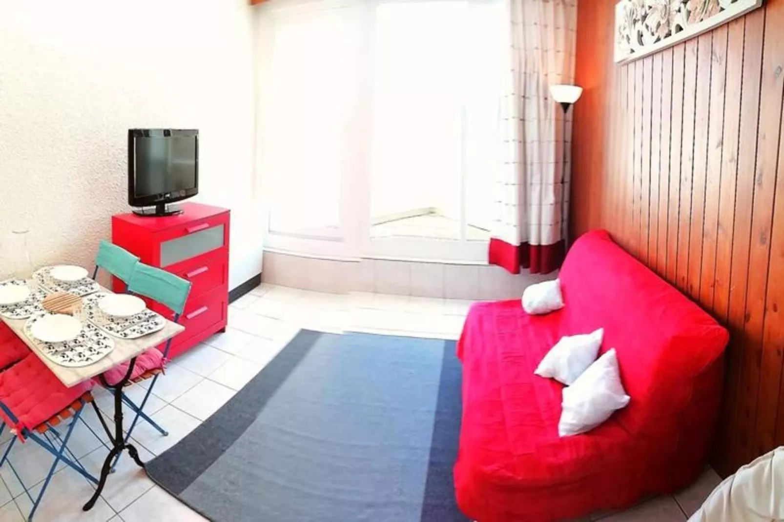 Résidence St Pierre B9-Buitenkant zomer