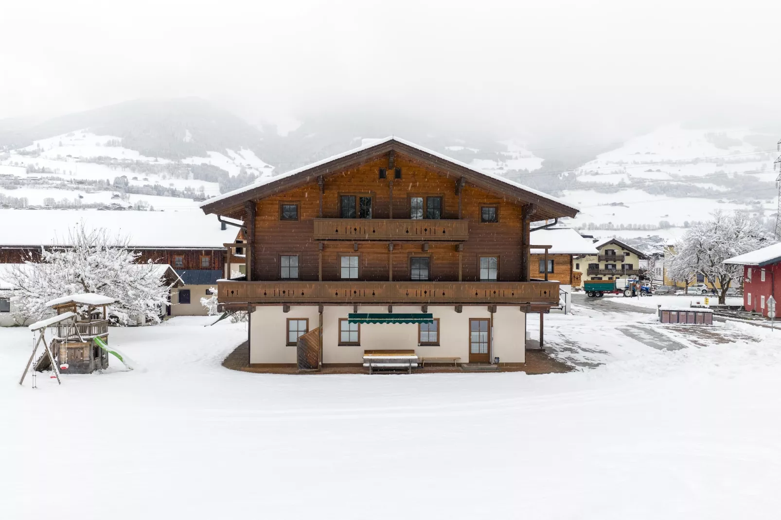 Apartment "Sonnberg & Schattberg"-Exterieur winter