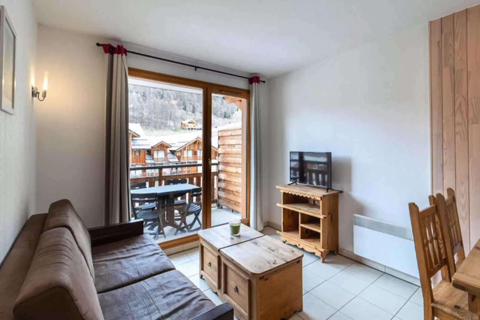 Résidence Le Balcon Des Airelles-Eetkamer