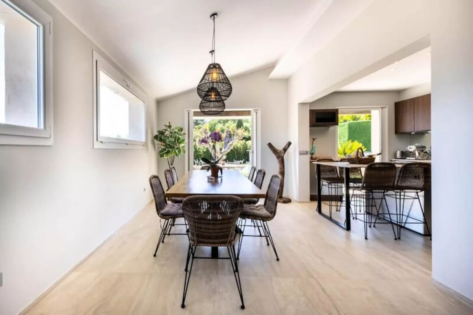 06ak1 - Villa 4 Chambres, Piscine Et Sauna-Image-tags.