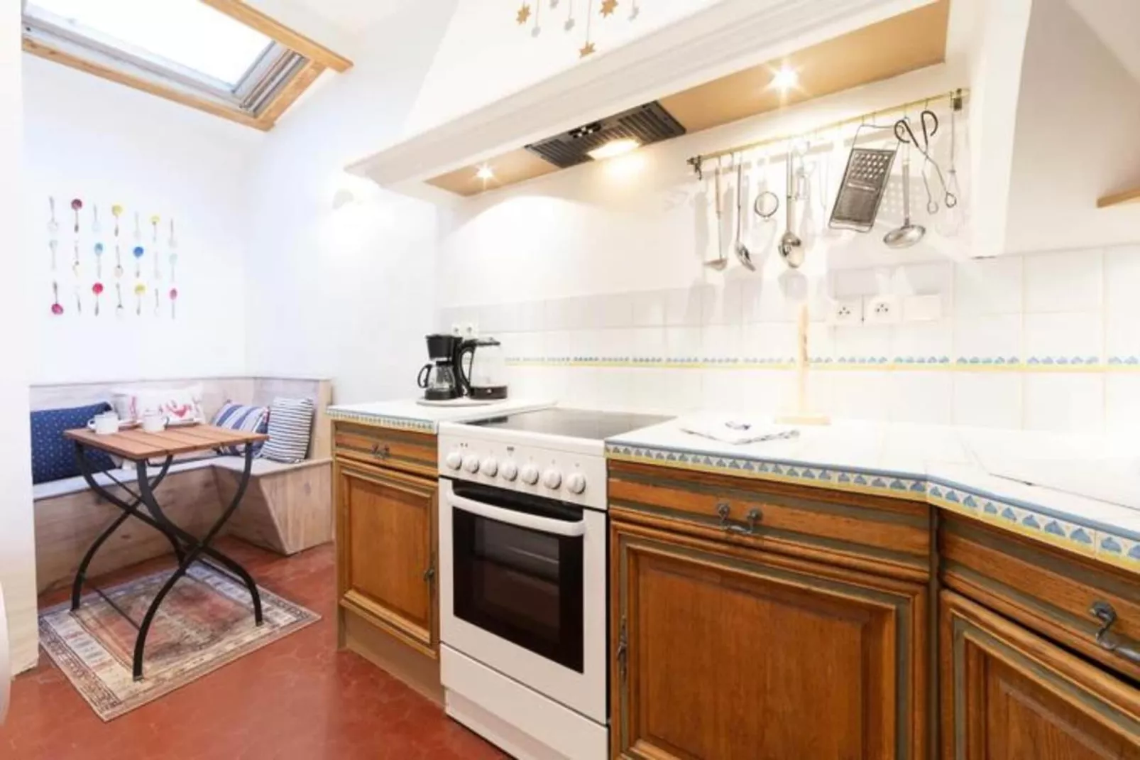 Résidence Bnb Renting Grand Studio Au C&oelig;ur De Cannes, Quartier De La Vieille Ville !-Buitenkant zomer