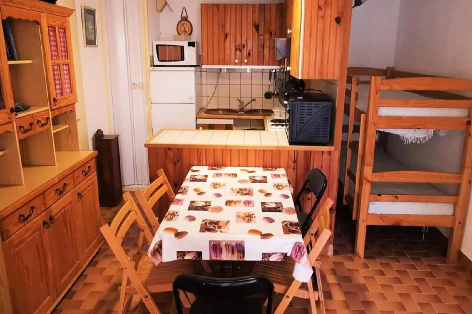 Résidence Maryland 1 Et 2-Eetkamer