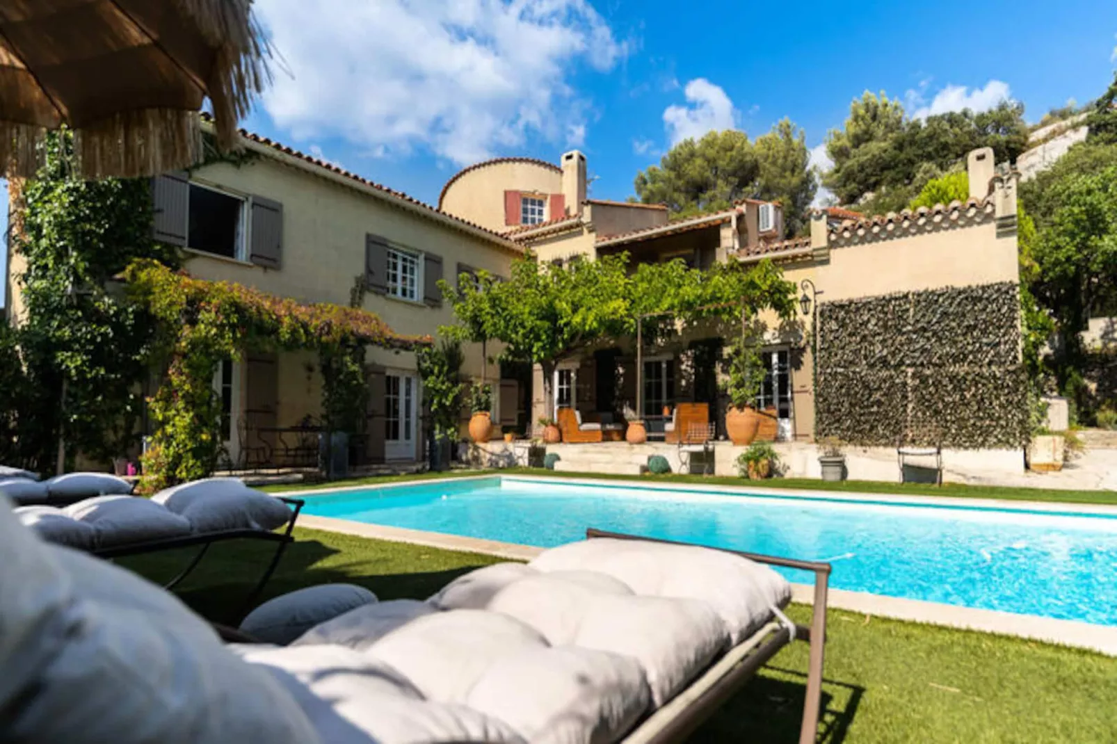 La Ch&ecirc;neraie. Proche Alpilles Et Luberon, Piscine Chauff&eacute;e-Image-tags.