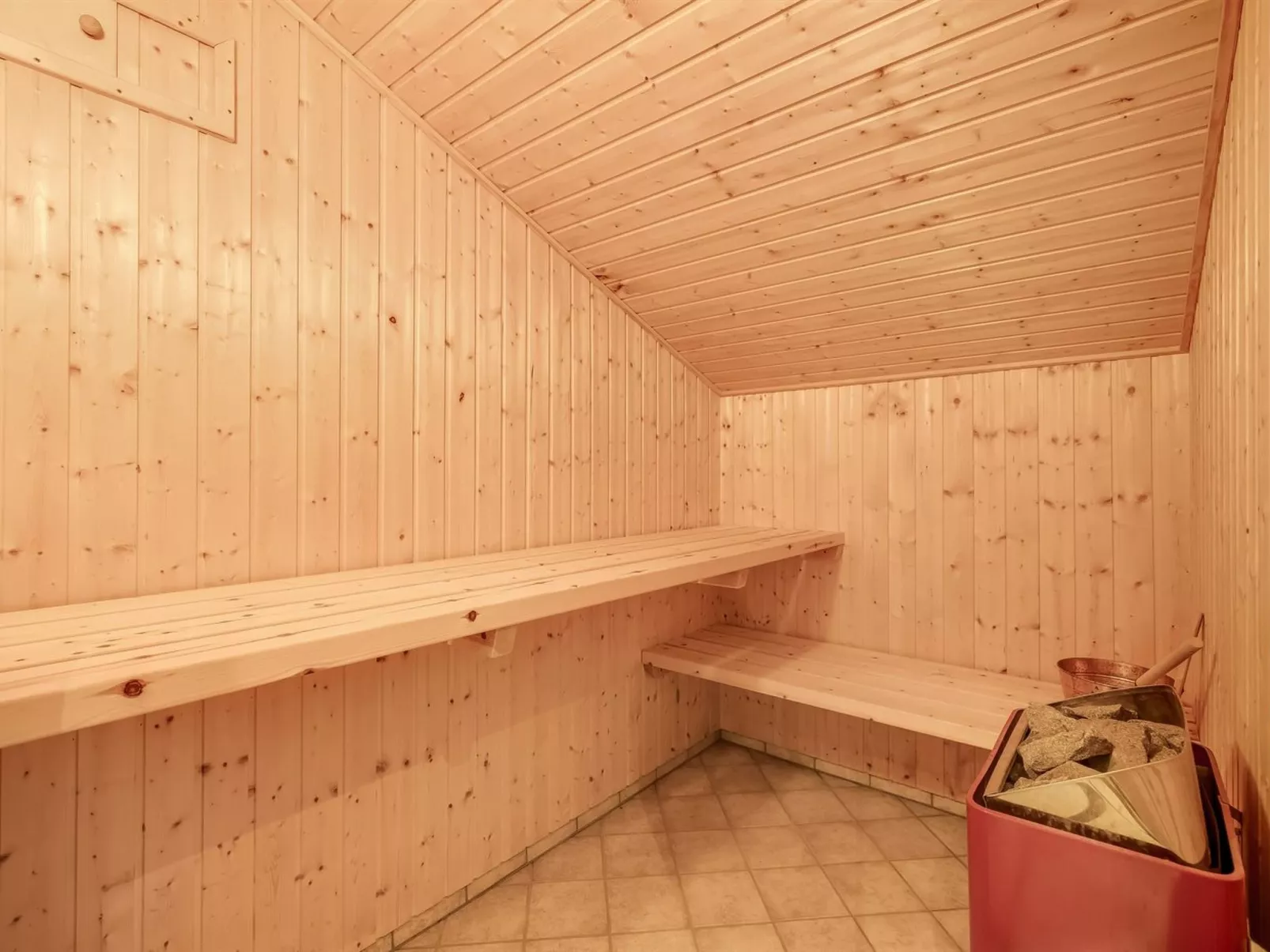 "Gidske" - 1.1km from the sea-Binnen