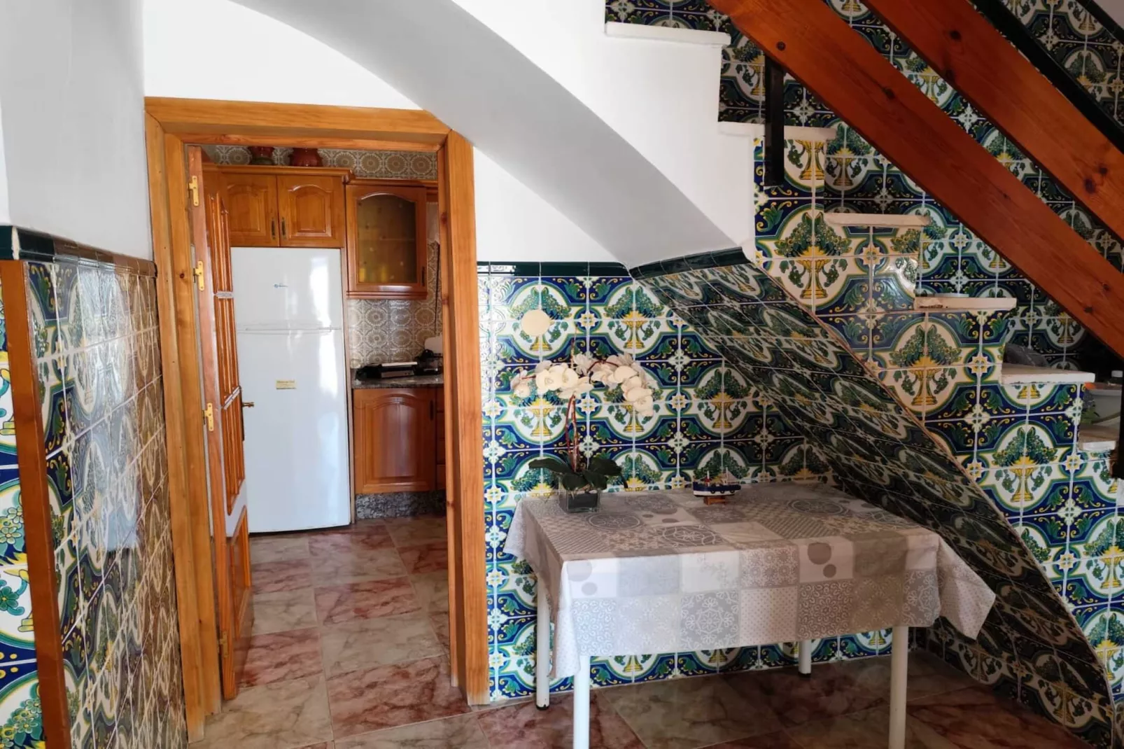 MamaTuli+34635401120-Eetkamer