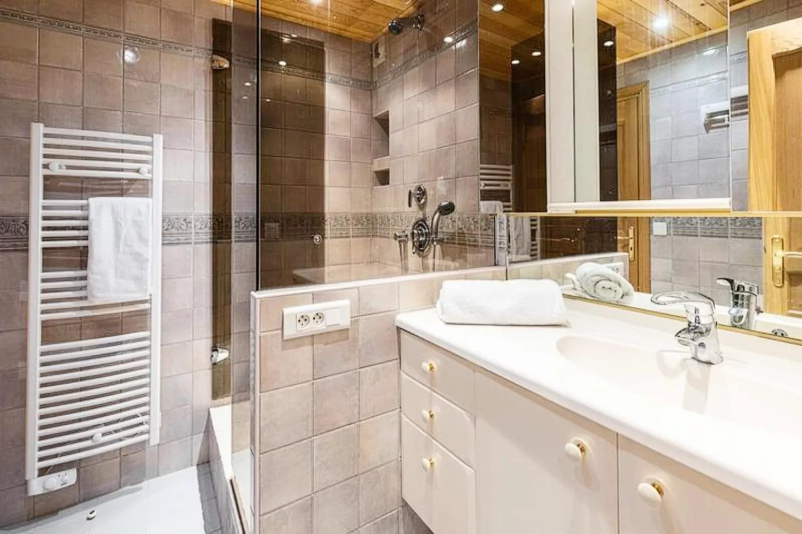 Résidence Les Clos Des Abeilles-Recreatieruimte