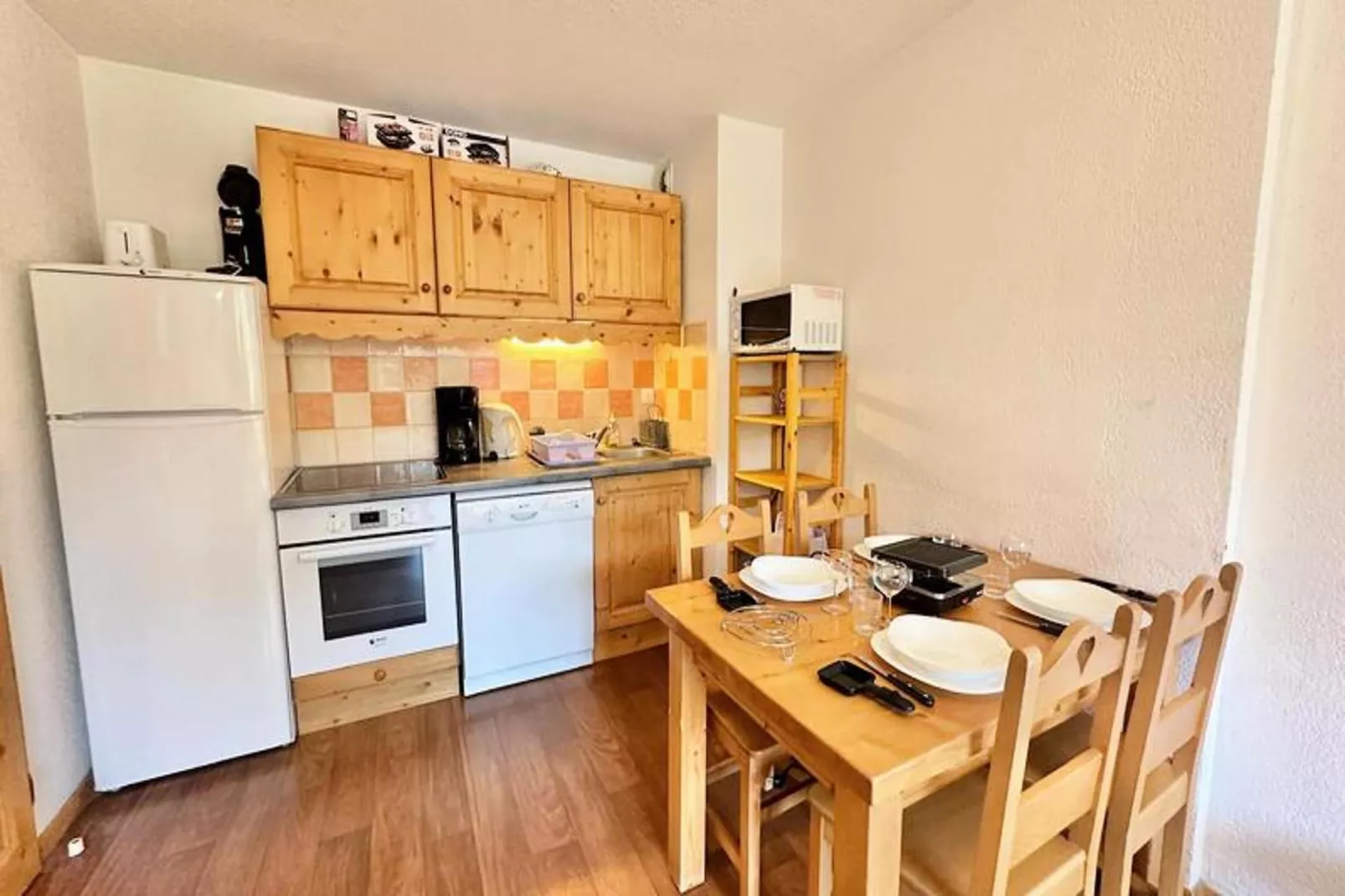 Résidence Ecrins Des Neiges - Eetkamer