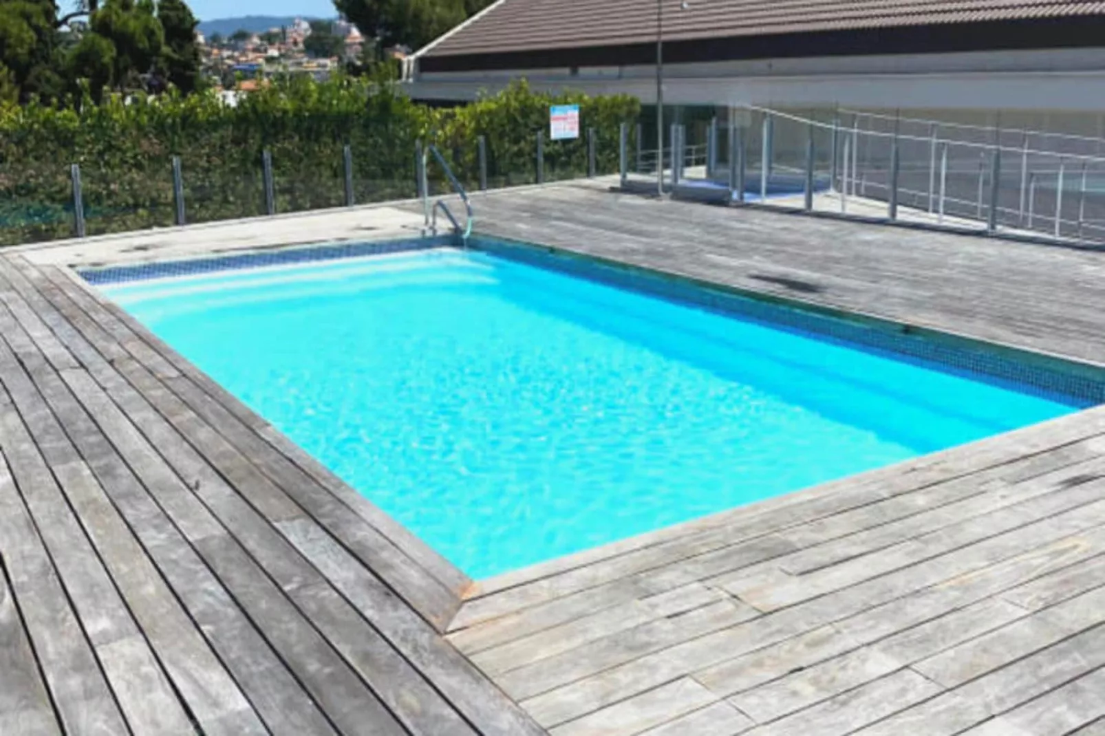 Résidence Bnb Renting Beau  2 Pi&egrave;ces Dans Un Immeuble Neuf Avec Piscine Avec Parking-Zwembad