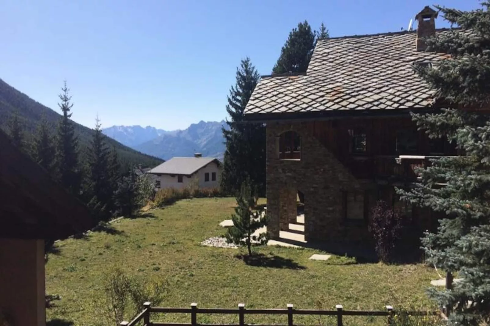 Résidence Plane-Image-tags.