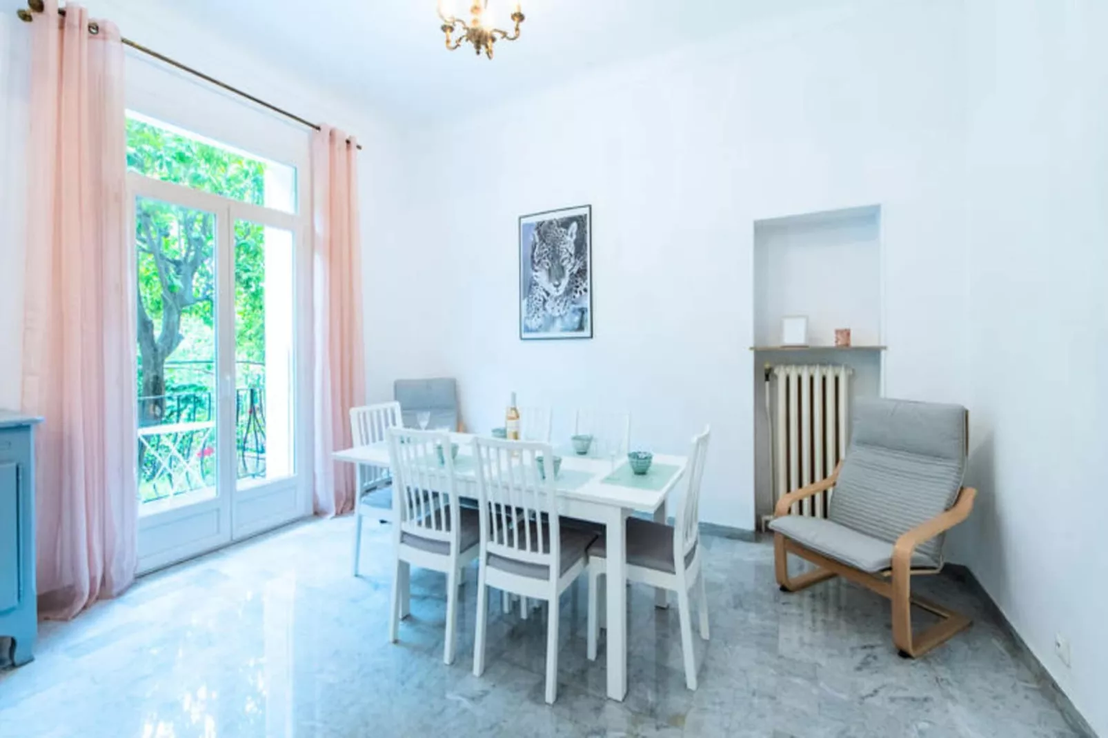 Maison à Nice-Eetkamer