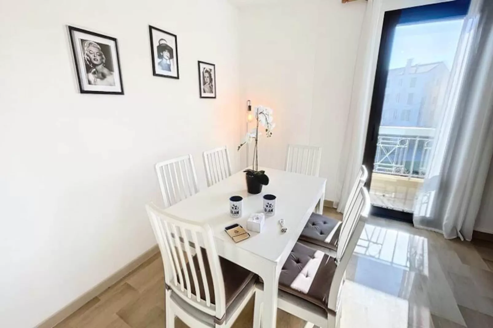 Lumineux Vaste 2 Pcs Balcon Parking, Centre Ville 1 Mn Olam Properties-Image-tags.