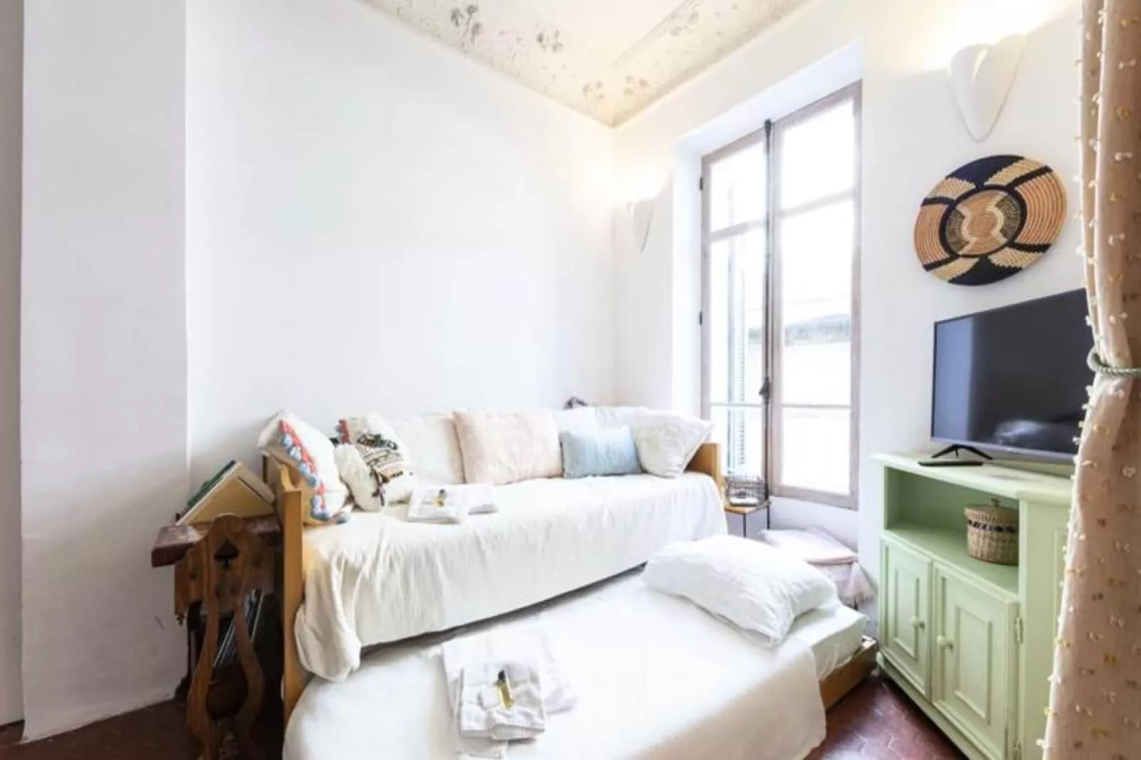 Résidence Bnb Renting Grand Studio Au C&oelig;ur De Cannes, Quartier De La Vieille Ville !-Buitenkant zomer