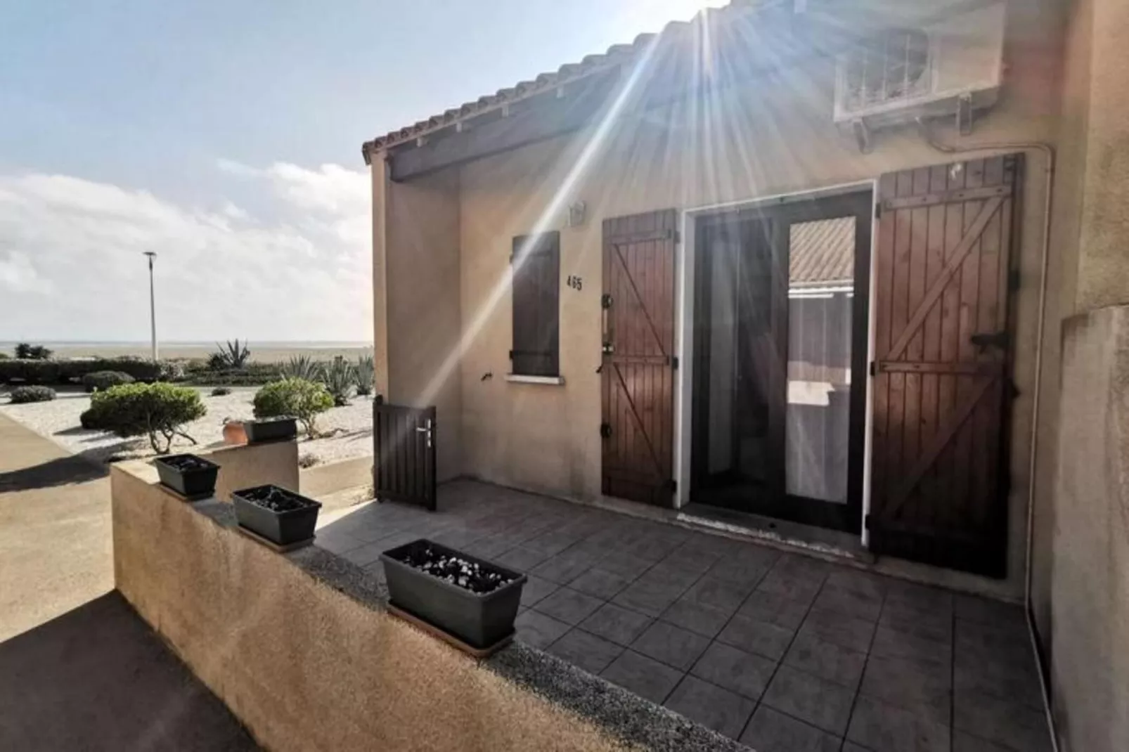 Résidence Grande Bleue-Buitenkant zomer