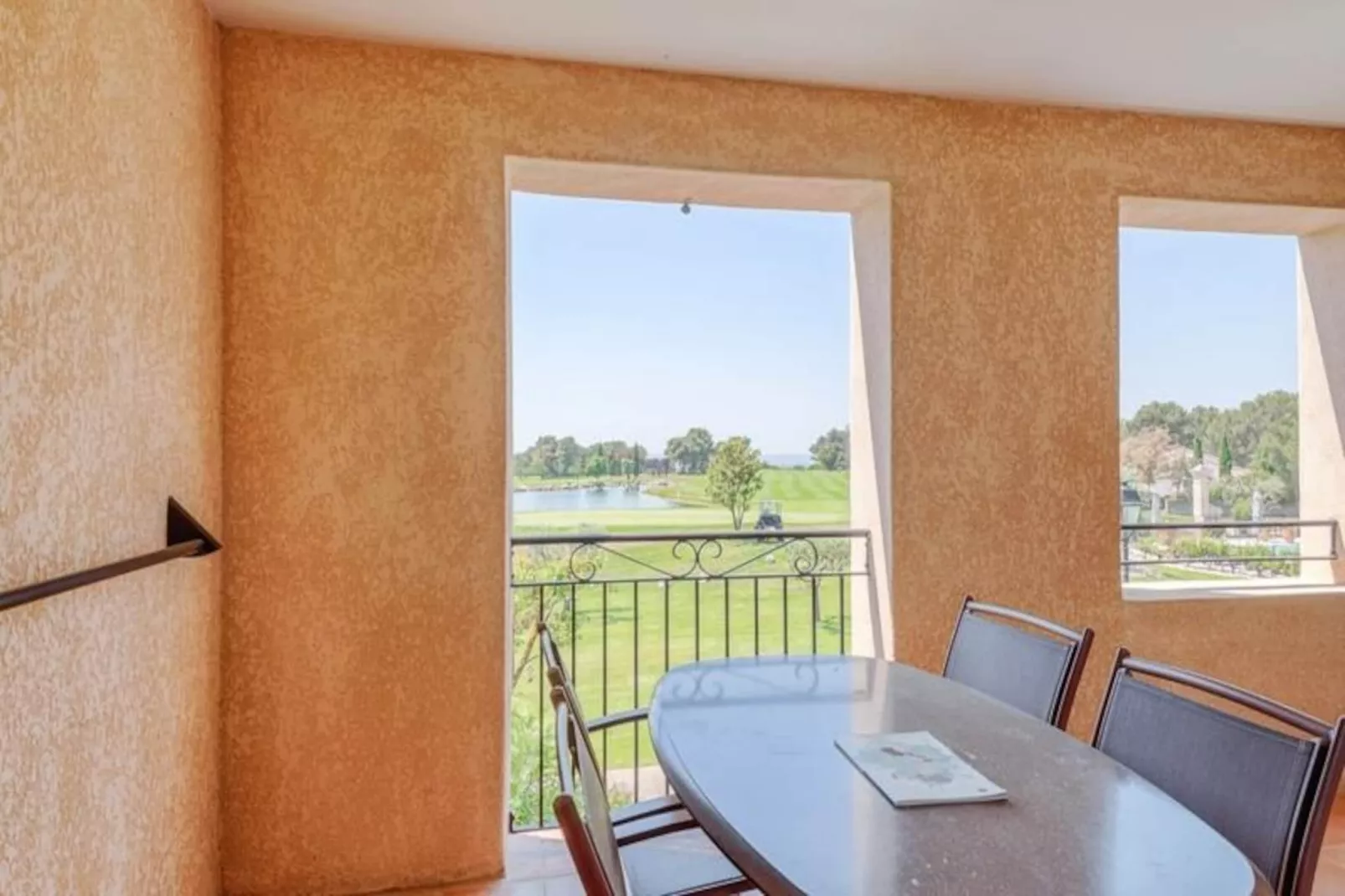 Résidence Hôtel du Golf de Pont Royal - maeva Home-Image-tags.