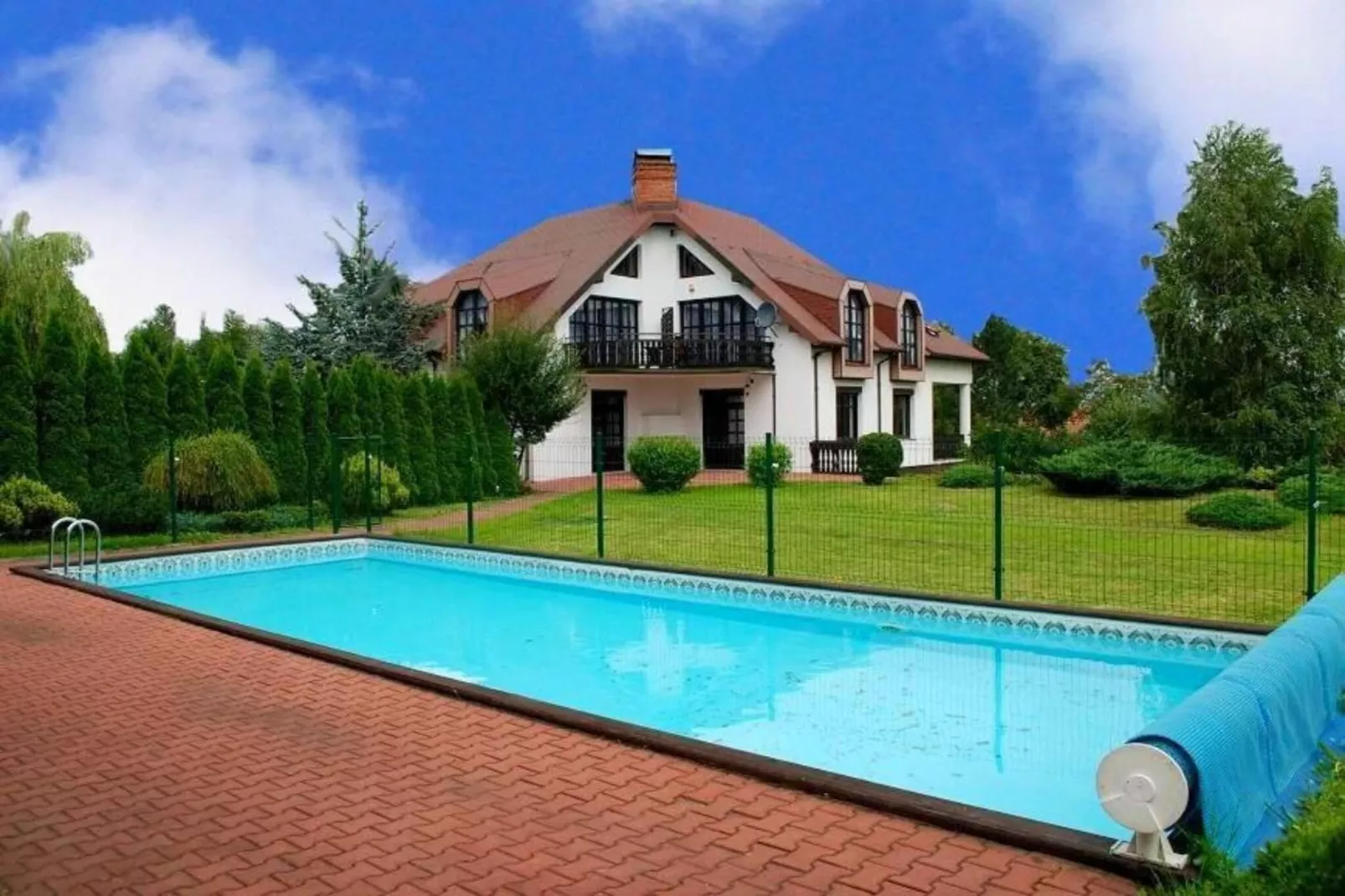 Willa wakacyjna dla 16 osób Brenna-Zwembad