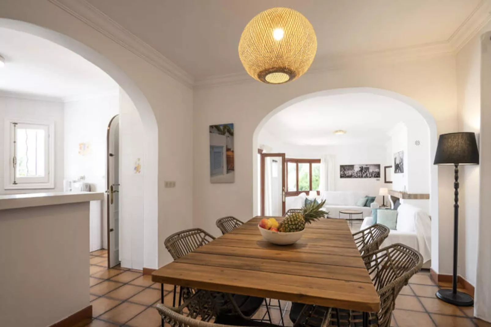 Maison à Son Bou-Image-tags.