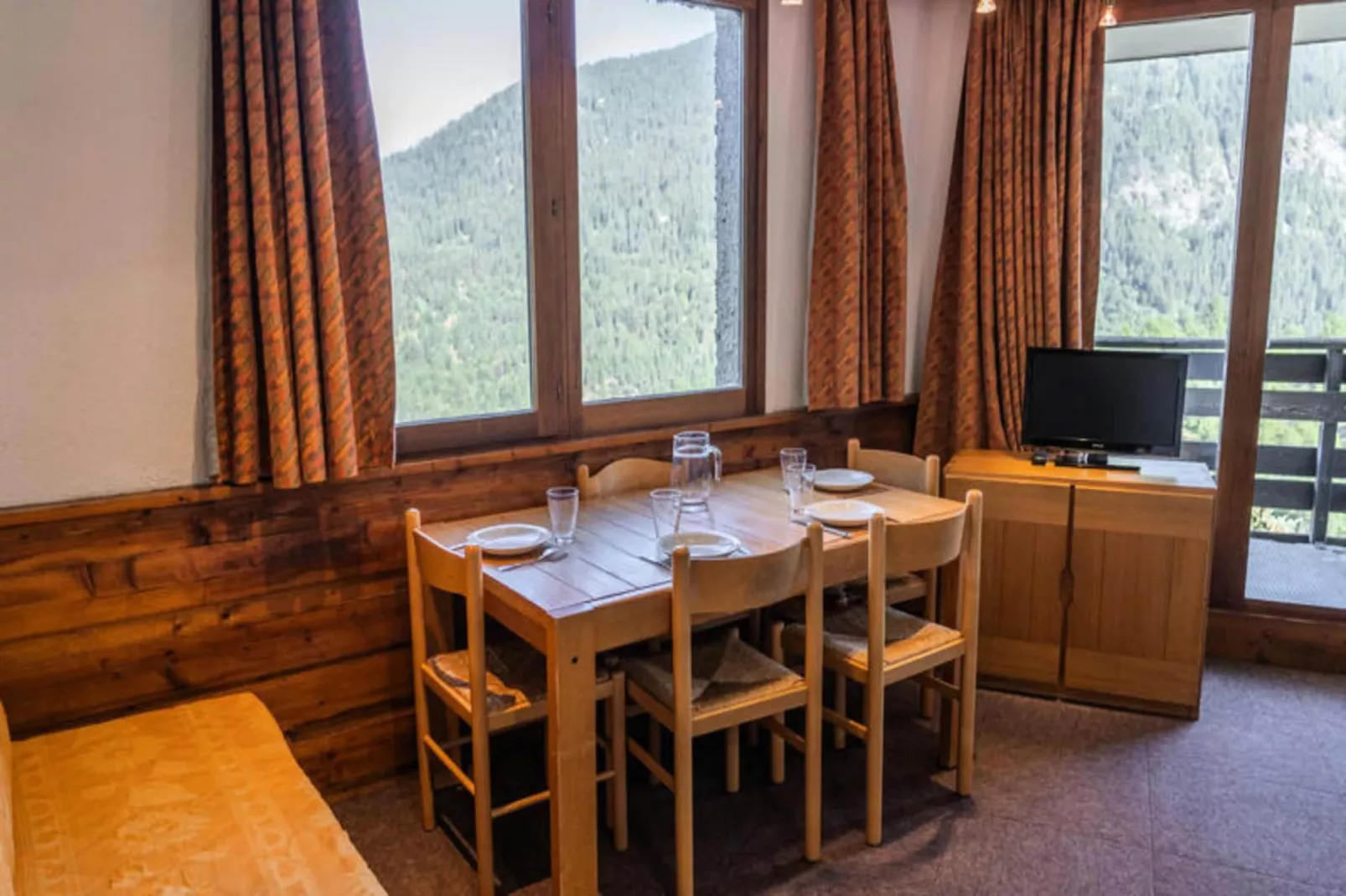 Résidence Le Belvedere - Eetkamer