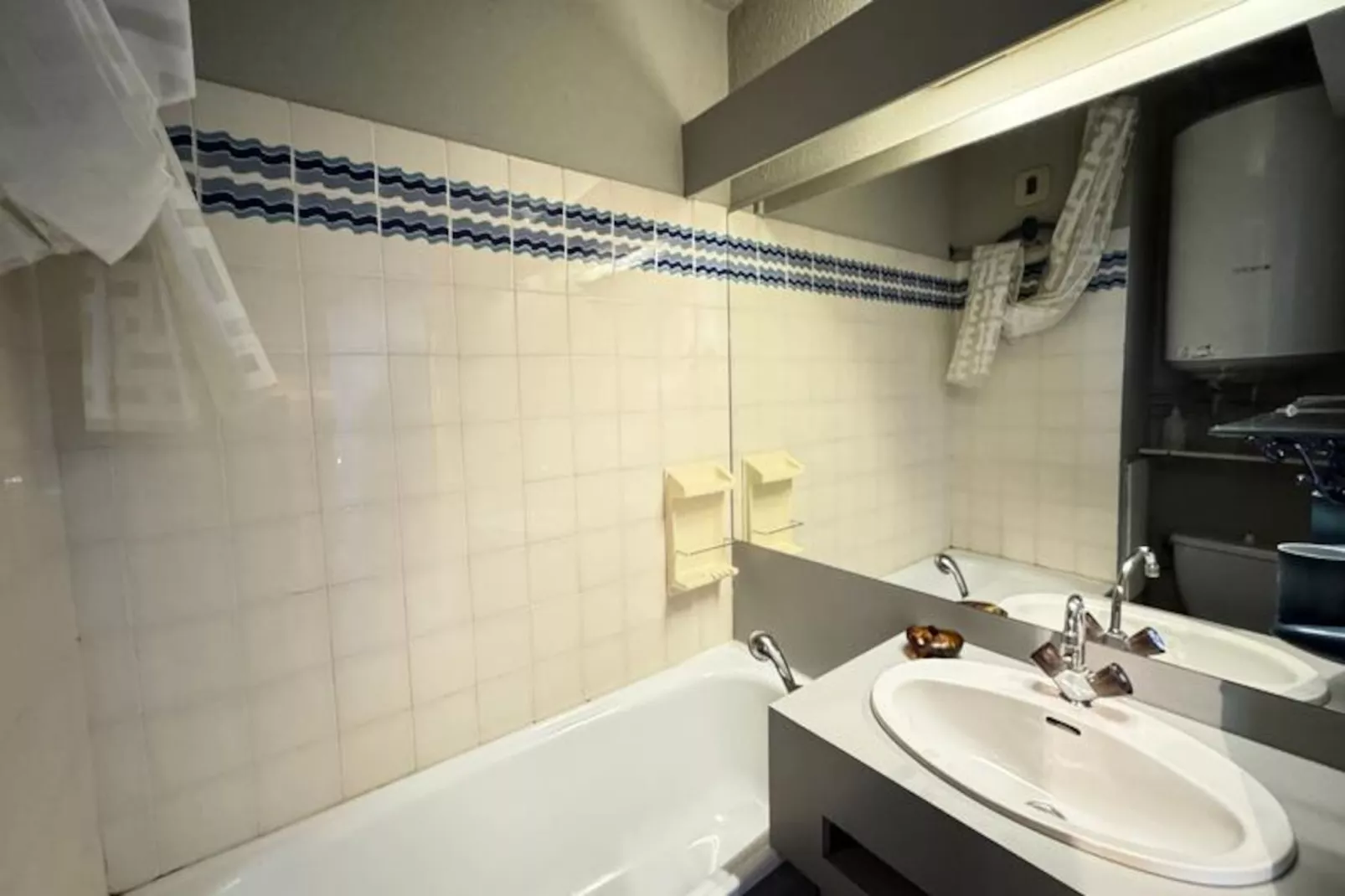 Résidence Serre D'aigle-Image-tags.