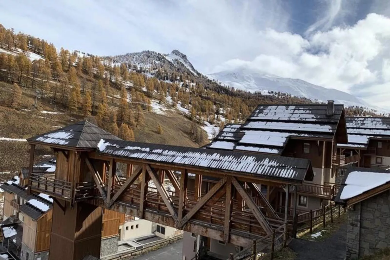 Chalet Des Rennes - Buitenkant zomer