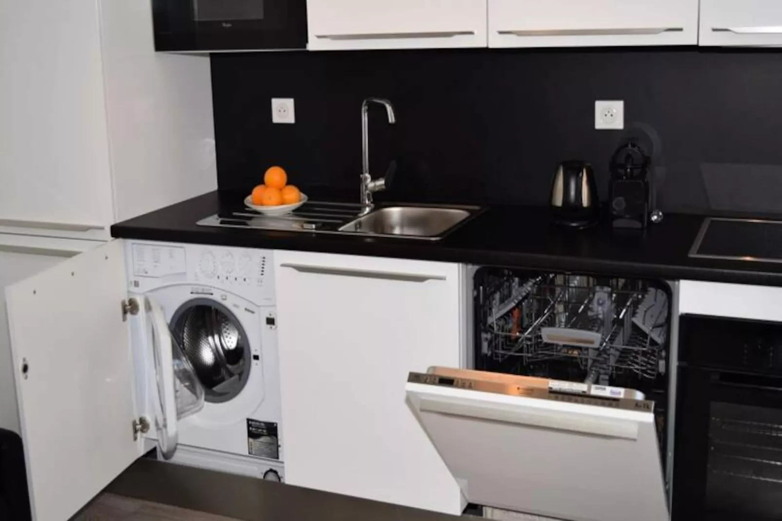 Cosy Appartement 2 Pcs - Centre Cannes - Croisette &agrave; 1 Mn - Olam Properties-Image-tags.