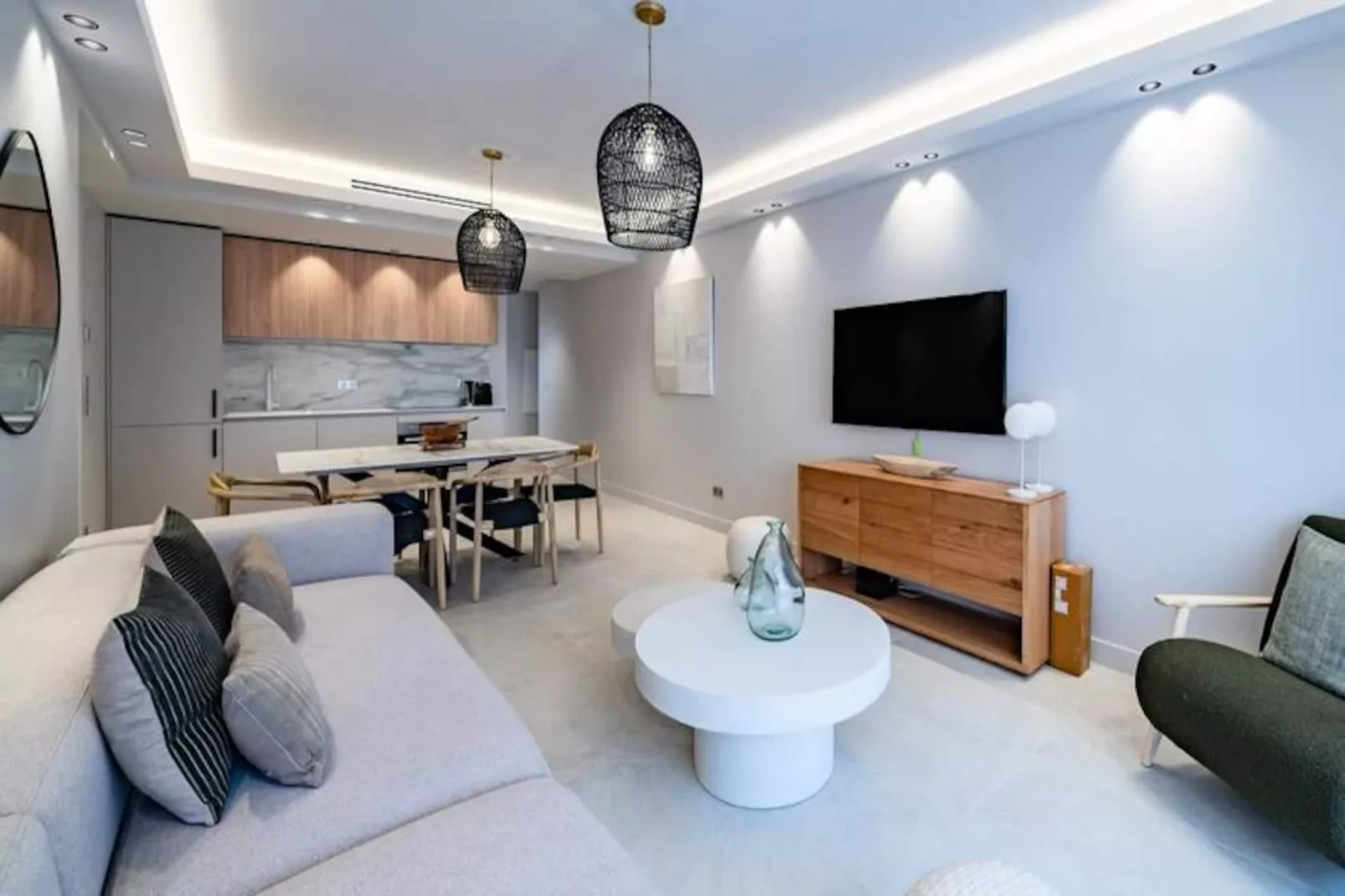 Magnifique 4 Pi&egrave;ces Entir&egrave;rement R&eacute;nov&eacute;-Image-tags.